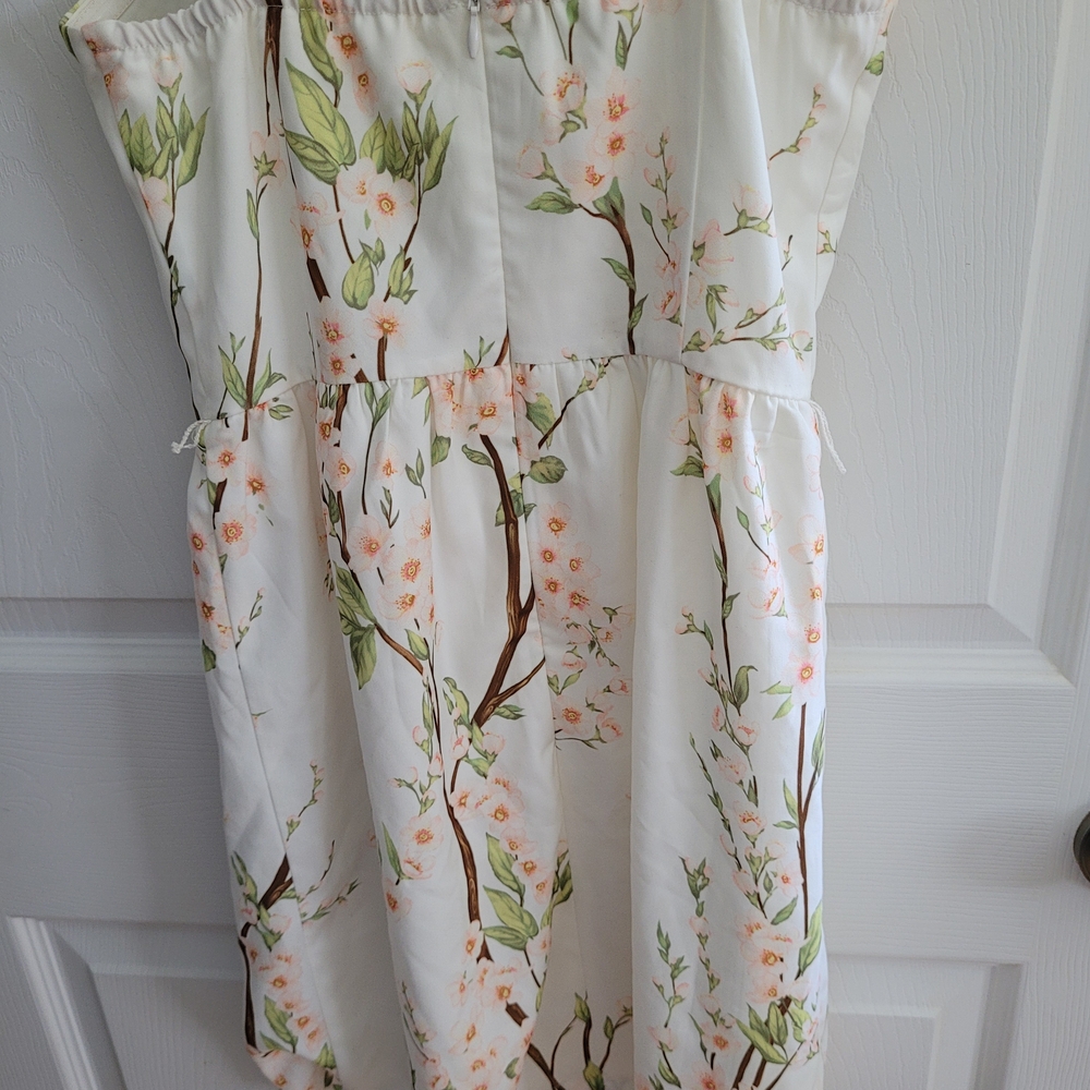 Floral Mini Dress - Picture 4 of 4